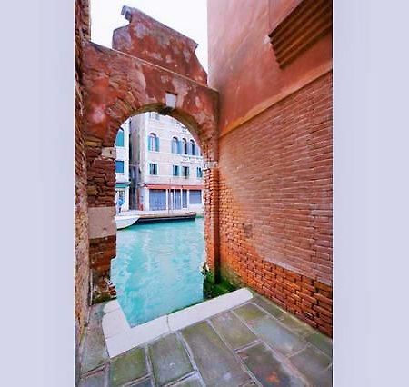 Calle Dei Ormesini Venice Exterior photo